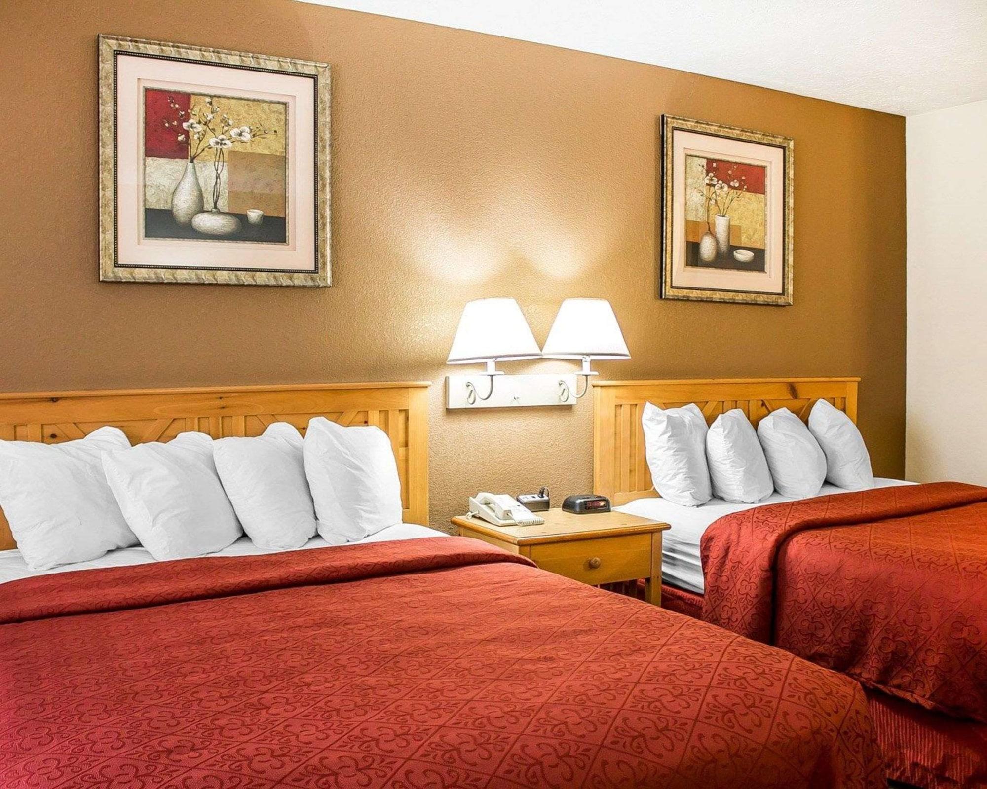 Quality Inn Elyria Exteriör bild